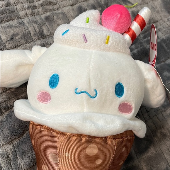 Cinnamoroll Ice Cream with Sprinkles Plushie - Picture 5 of 5